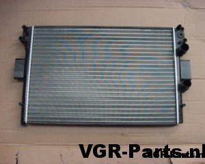 28002043 Radiateur