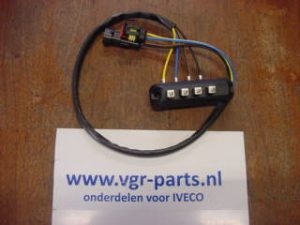 500321584 Deur contact achter