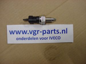 schakelaar achteruitrijverlichting iveco daily