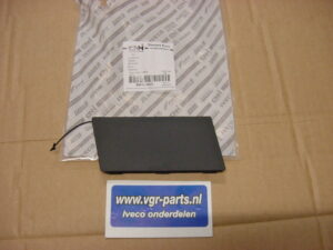 5801630222 kapje bumper rechts onder (sleep oog)