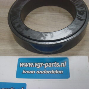 8138308A Buiten lager