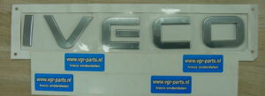 5803108291 Embleem motorkap
