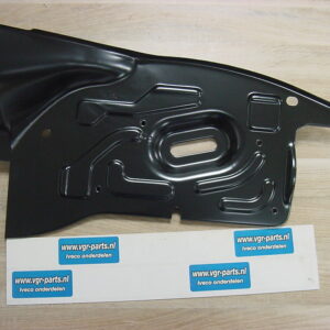 504094214 Lasdeel onder de accu